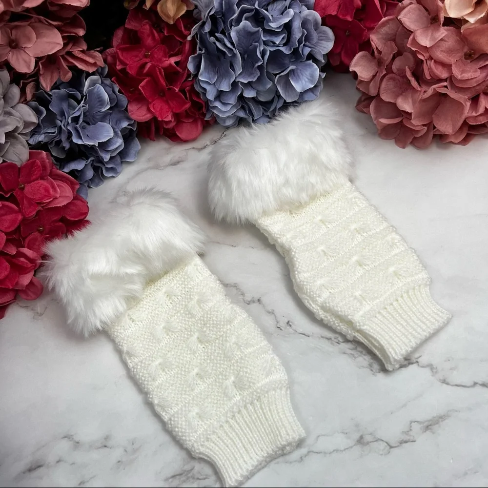 White Cable Knit Faux Fur Trim Fingerless Gloves - Women
